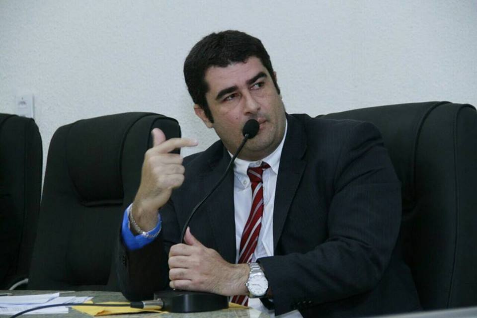 Câmara aprova salario base dos motoristas da rede escolar municipal.